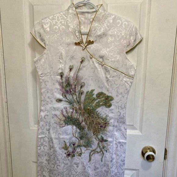 Elegant Short Cheongsam Dress - Picture 1 of 6